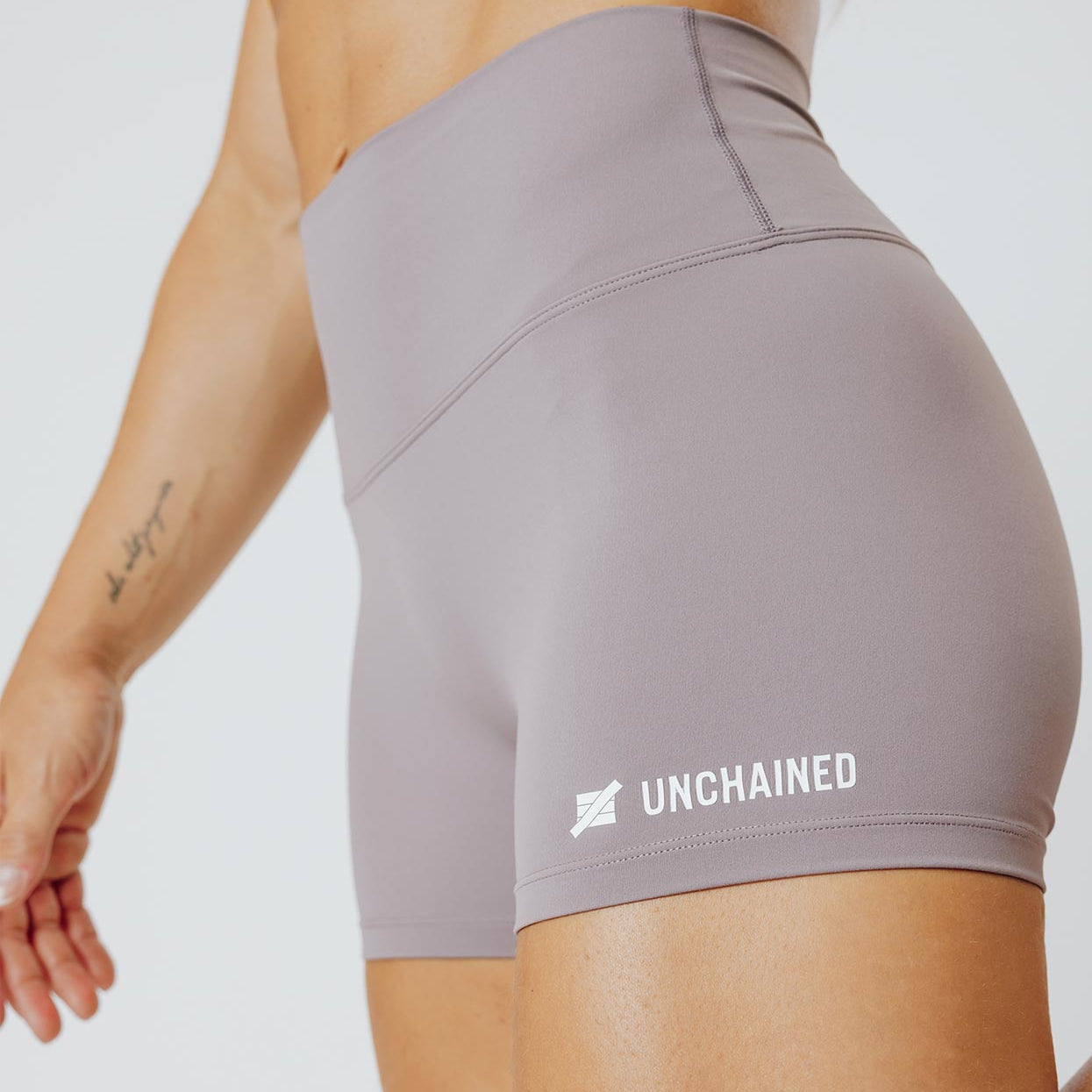 <tc>S</tc>HORT HIGH FREEDO<tc>M</tc> 31' pastel purple