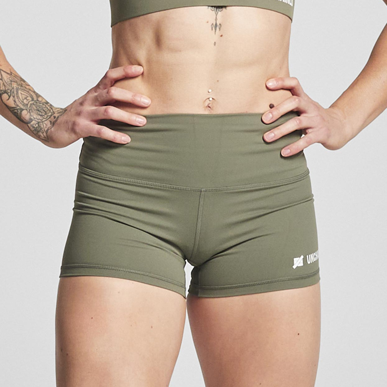 <tc>S</tc>HORT <tc>L</tc>IGHTER 31' sage green